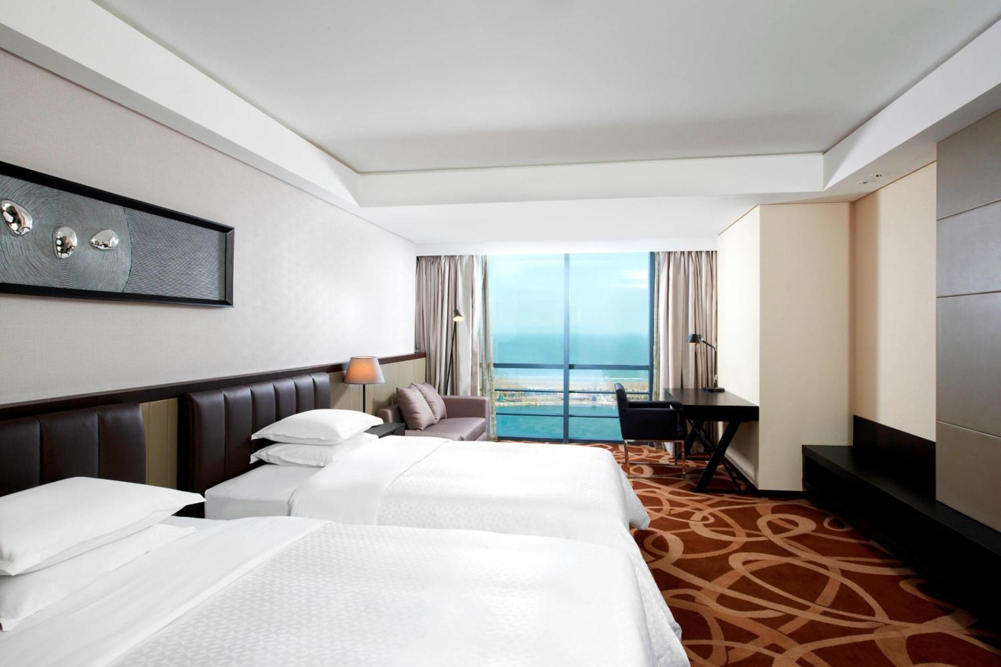 Four Points By Sheraton Qingdao, West Coast Exterior photo