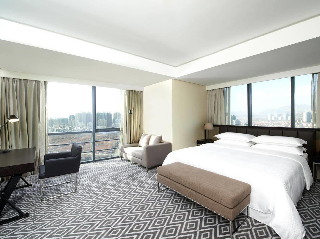 Four Points By Sheraton Qingdao, West Coast Exterior photo